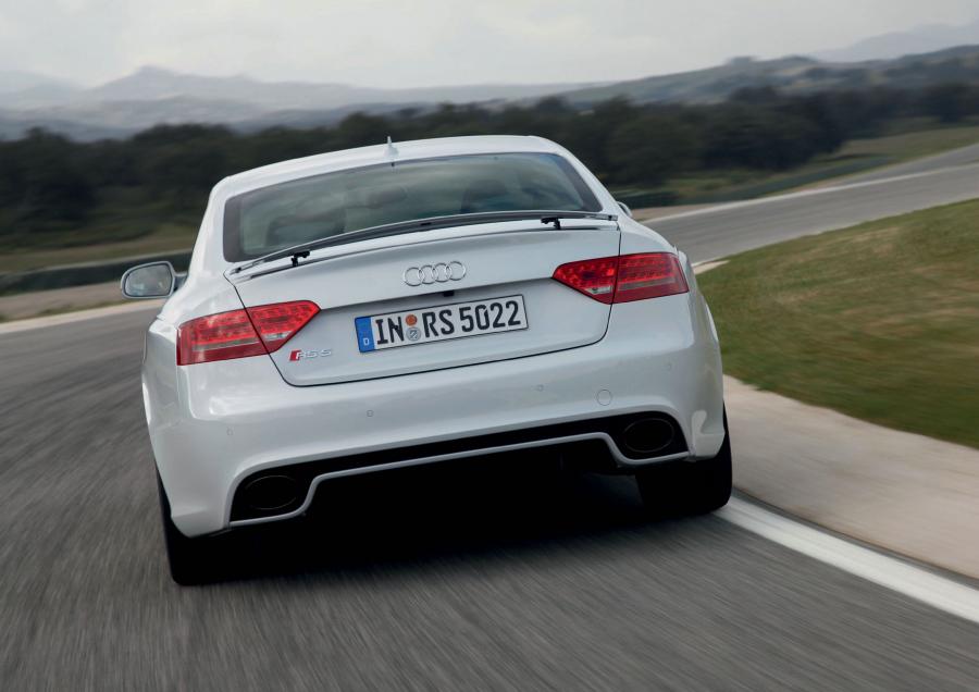  Audi RS5 Coupe 2010 года  (WW) (фото 59 из 66)